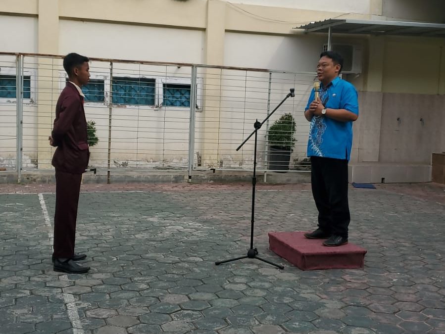 PEMBUKAAN P5 DAN APEL PERTAMA Dr. DARIS WIBISONO SETIAWAN., S.S, M.Pd. SELAKU KEPALA SMKN 2 BONDOWOSO