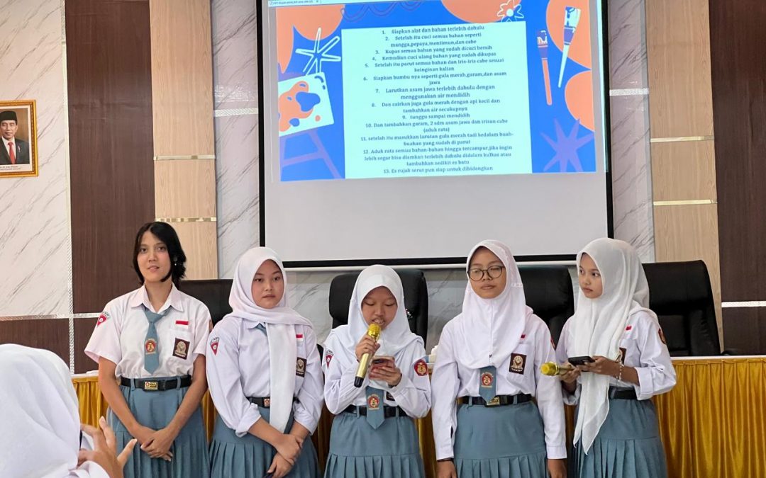 P5 KEBEKERJAAN KUATKAN SIKAP HOSPITALITY PESERTA DIDIK SMKN 2 BONDOWOSO